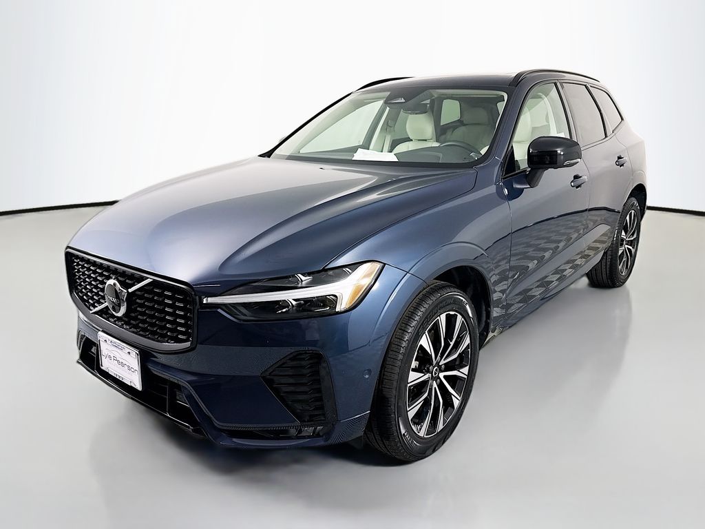 2023 Volvo XC60 B5 Plus Dark Theme AWD's photo