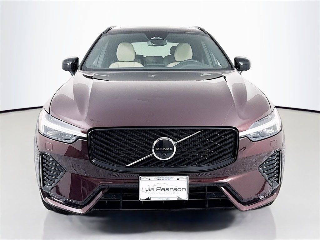 2026 Volvo XC60 Plus - Photo 6