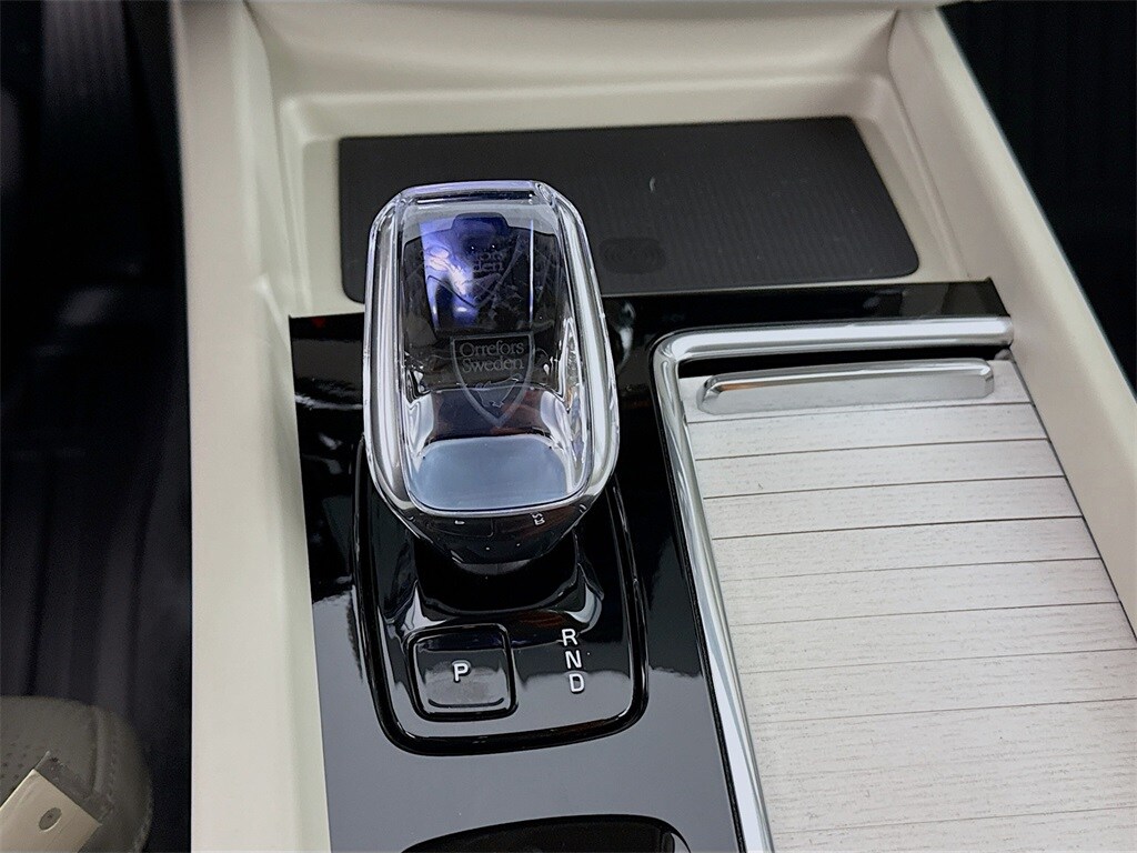 2026 Volvo XC60 Ultra - Photo 16