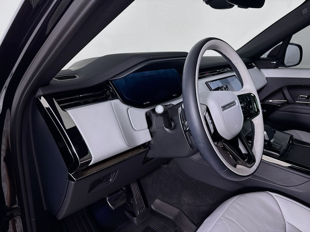 Used 2025 Land Rover Range Rover Sport Dynamic SE SUV