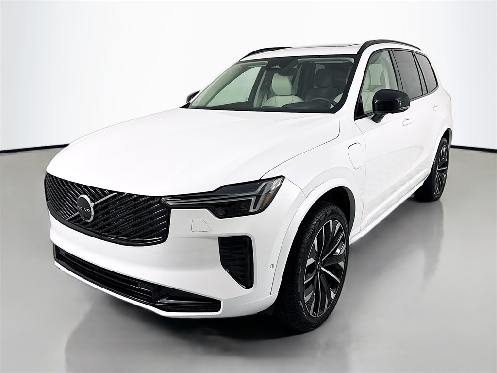 2026 Volvo XC90 T8 Recharge Ultra Dark 4WD's photo