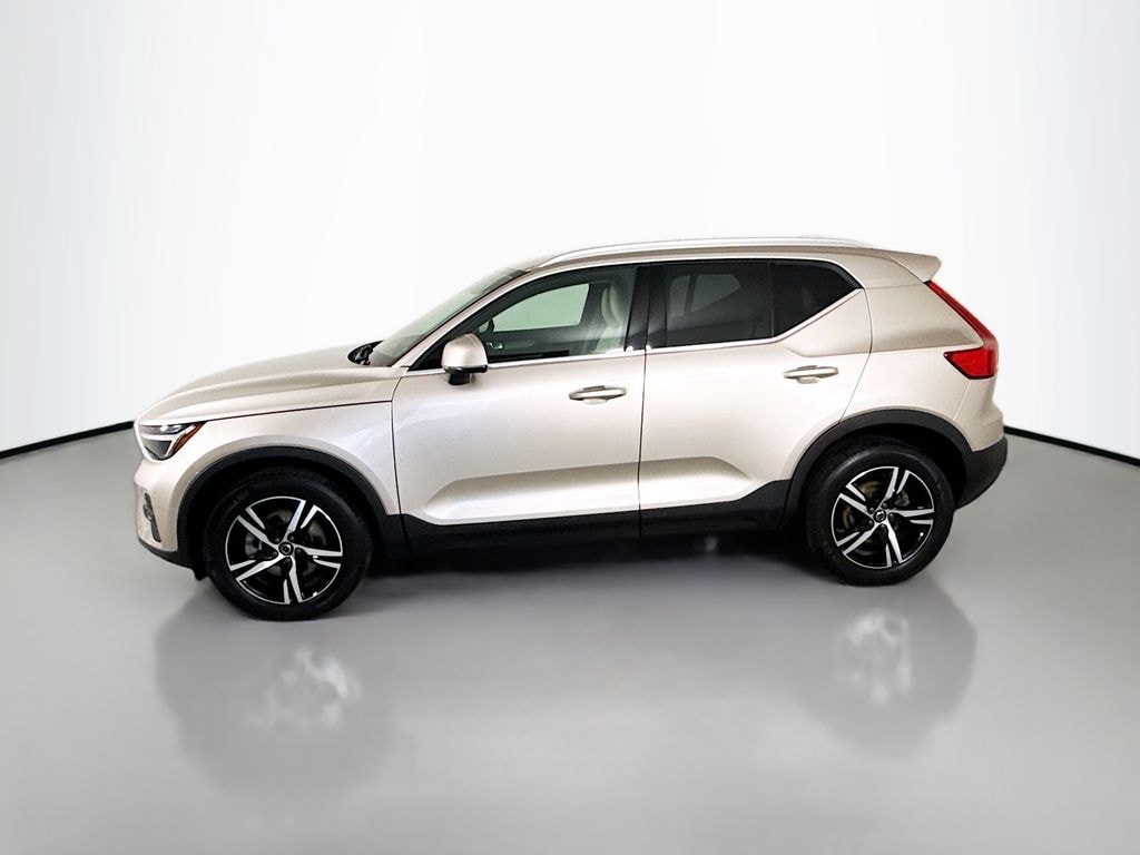 Certified 2023 Volvo XC40 B5 Plus Bright Theme SUV