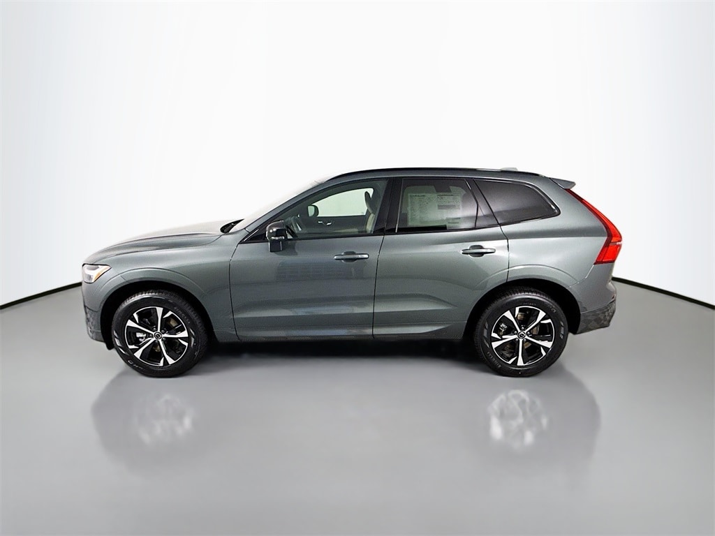 New 2026 Volvo XC60 B5 Core SUV