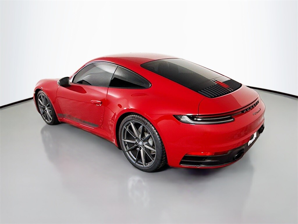 2024 Porsche 911 T photo 3