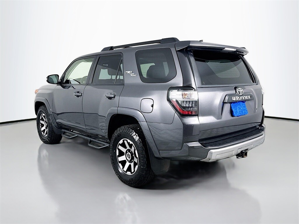 2019 Toyota 4Runner TRD photo 3