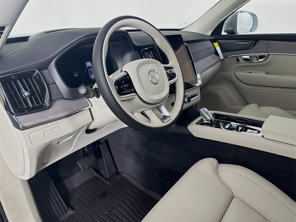 New 2026 Volvo XC90 plug-in hybrid T8 Ultra 7-Seater SUV