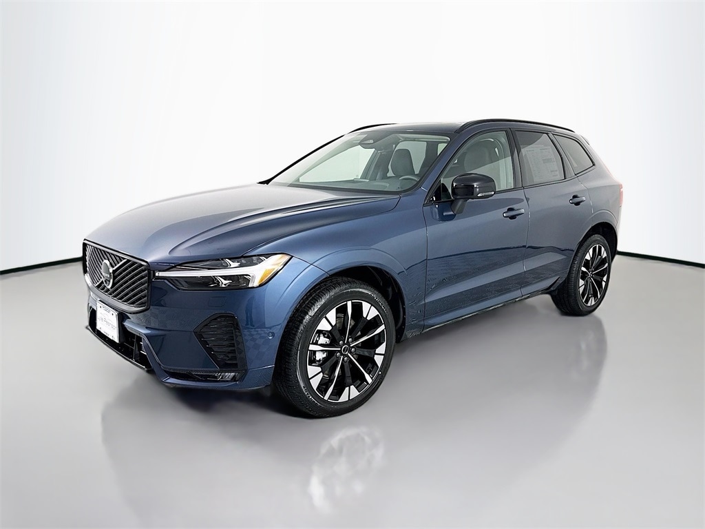 2026 Volvo XC60 Plus's photo