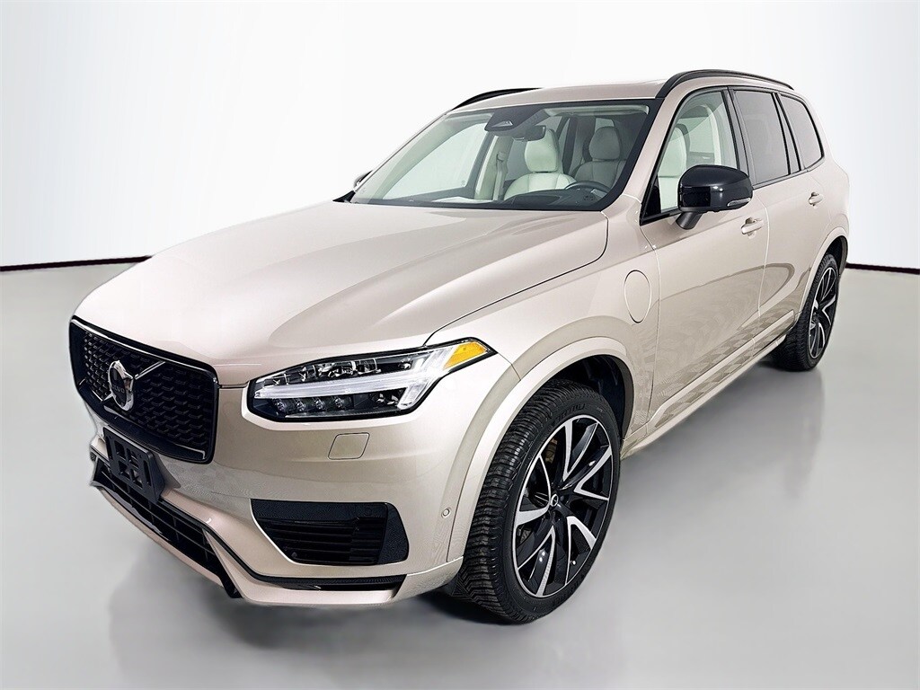 Certified 2023 Volvo XC90 Recharge Plug-In Hybrid Ultimate SUV