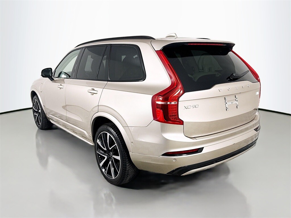 Certified 2023 Volvo XC90 Recharge Plug-In Hybrid Ultimate SUV