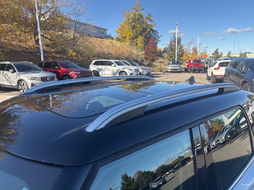 2020 Mini Cooper S Iconic photo 2