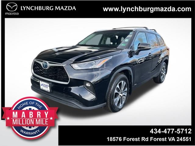 2022 Toyota Highlander XLE's photo