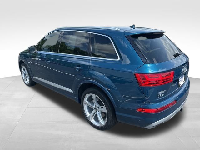 2019 Audi Q7 55 Prestige photo 3