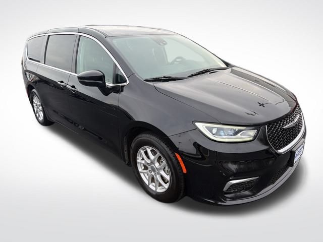 2024 Chrysler Pacifica Touring L - Photo 9