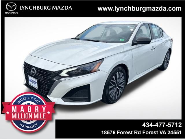 2024 Nissan Altima SV's photo