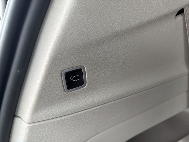 2024 Chrysler Pacifica Touring L - Photo 31