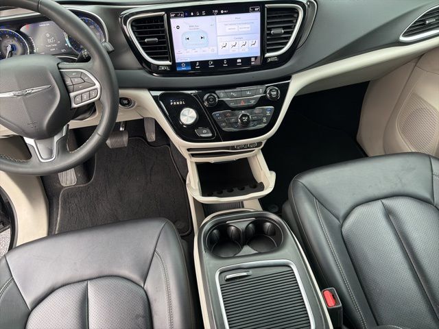 2024 Chrysler Pacifica Touring L - Photo 26