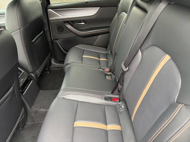 2026 Mazda CX-70 Premium Package - Photo 17