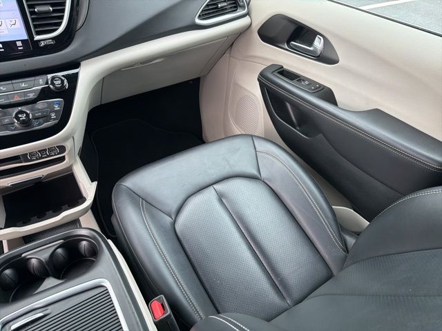 2024 Chrysler Pacifica Touring L - Photo 27