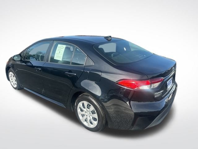 2024 Toyota Corolla LE photo 2