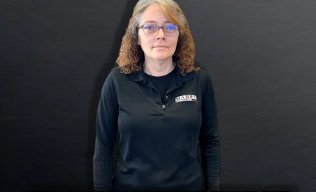 Staff member Leslie Gavin from 95e1e1285756