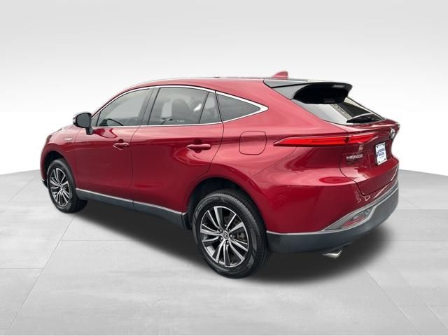 2021 Toyota Venza LE photo 2