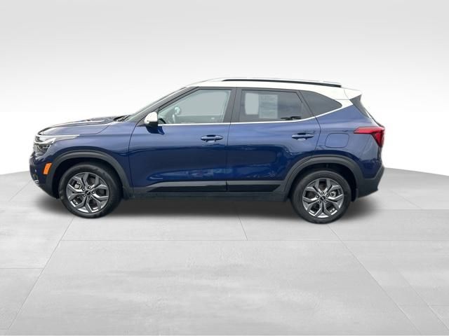2024 Kia Seltos S photo 2