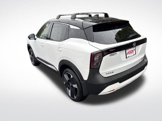2026 Nissan Kicks SR photo 3