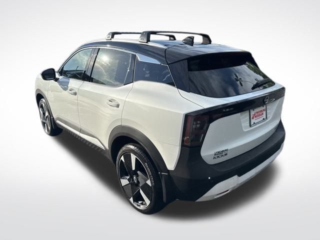 2026 Nissan Kicks SR photo 2