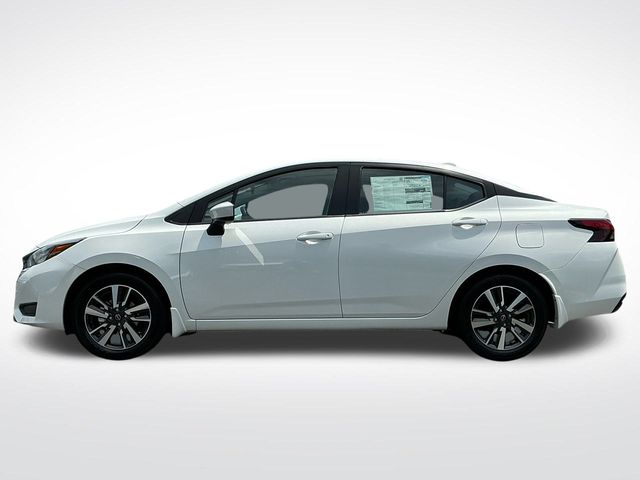 2025 Nissan Versa 1.6 SV photo 2