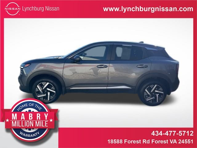 2025 Nissan Kicks SV's photo