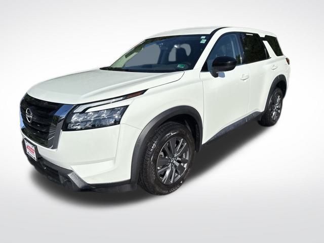 2024 Nissan Pathfinder S photo 2