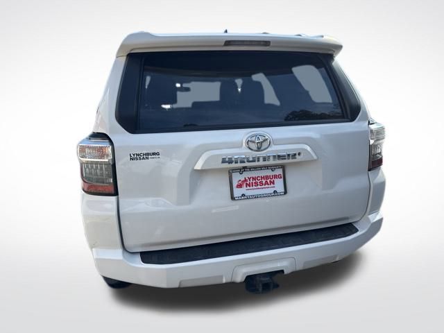 2016 Toyota 4Runner SR5 Premium photo 3
