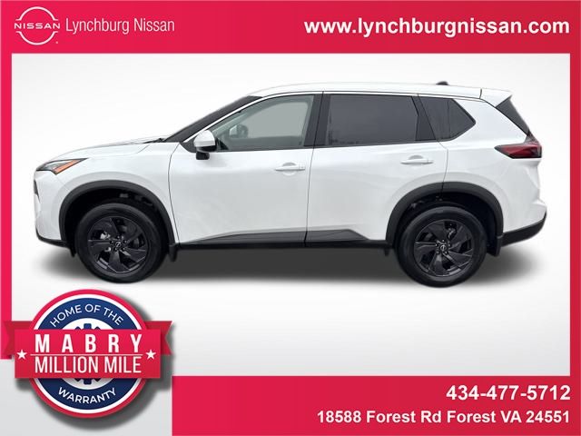 2026 Nissan Rogue SV's photo