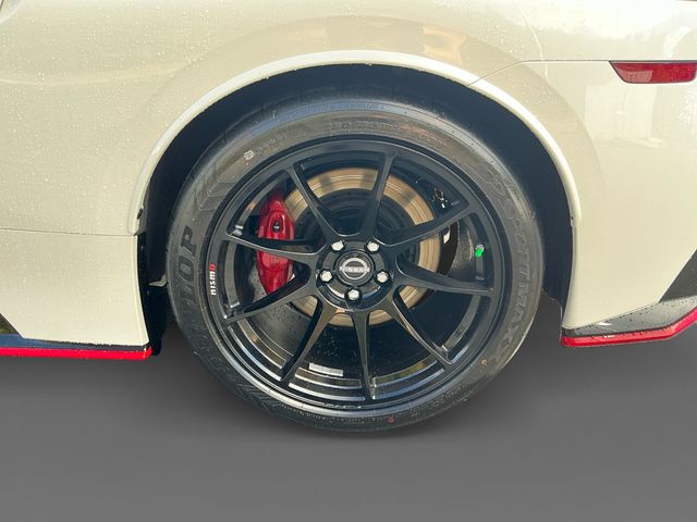 2025 Nissan Z NISMO - Photo 11