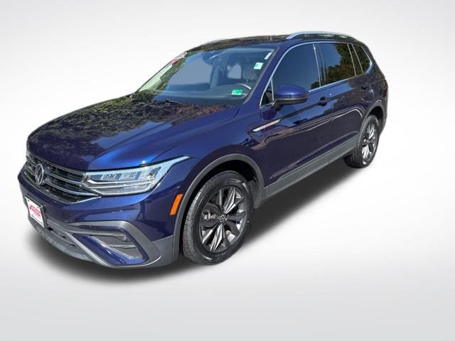 2022 Volkswagen Tiguan SE photo 2