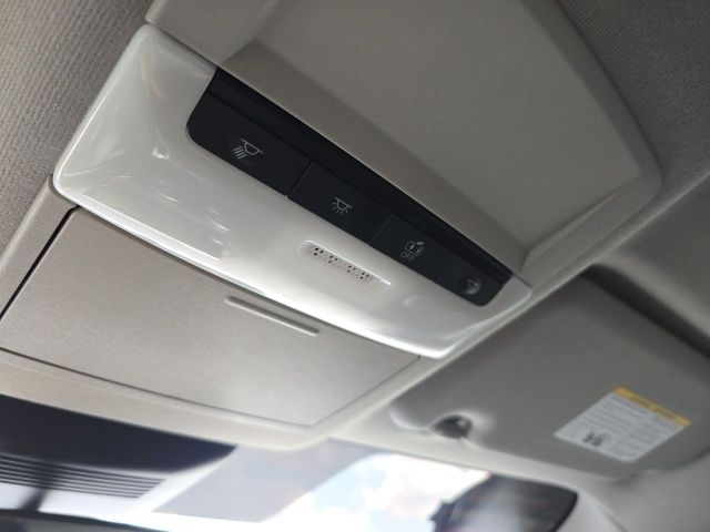 2025 Nissan Sentra SR - Photo 25