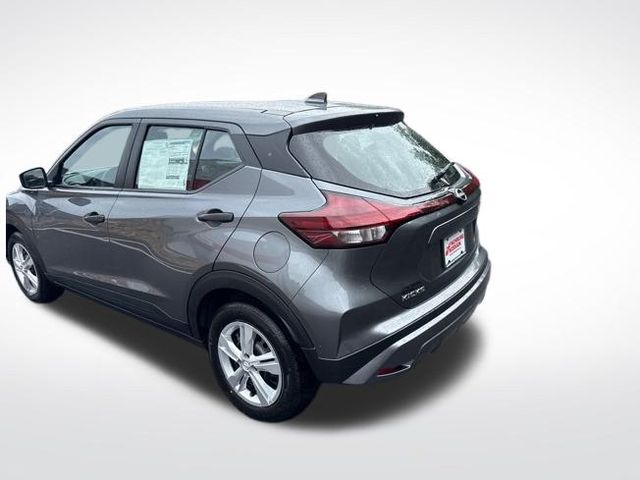 2025 Nissan Kicks Play S photo 3