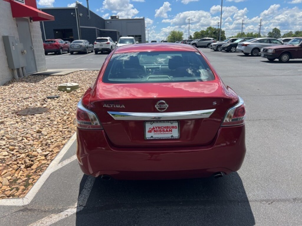Used 2015 Nissan Altima For Sale at Mabry Automotive Group VIN