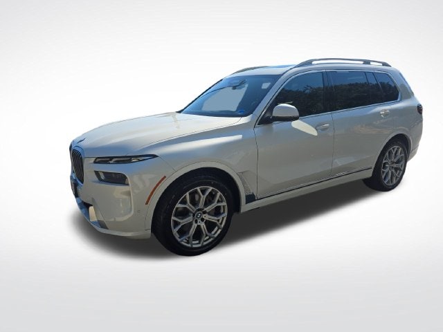 2023 BMW X7 40i