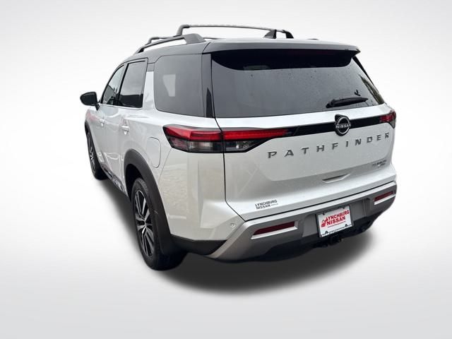 2025 Nissan Pathfinder Platinum photo 3