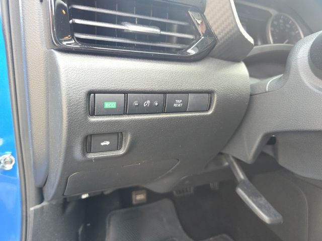 2025 Nissan Sentra SR - Photo 15