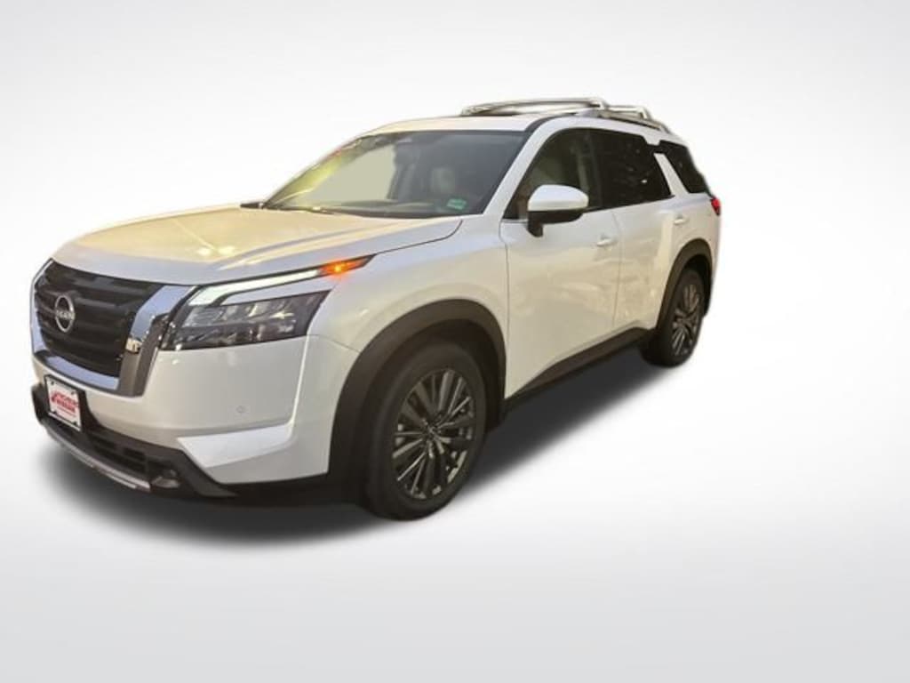 New 2025 Nissan Pathfinder SL SUV