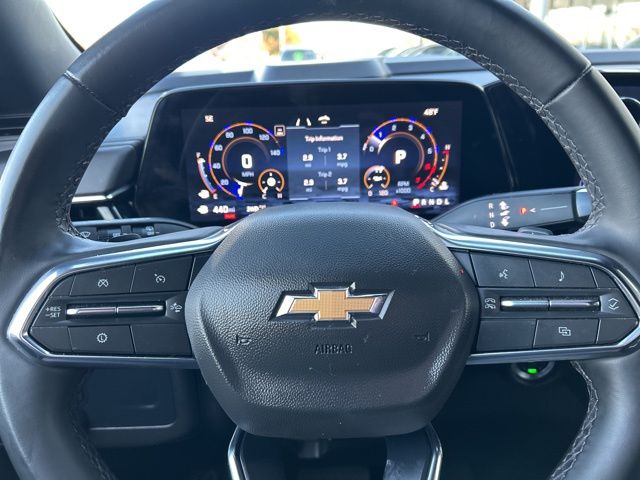 2025 Chevrolet Suburban LT - Photo 15
