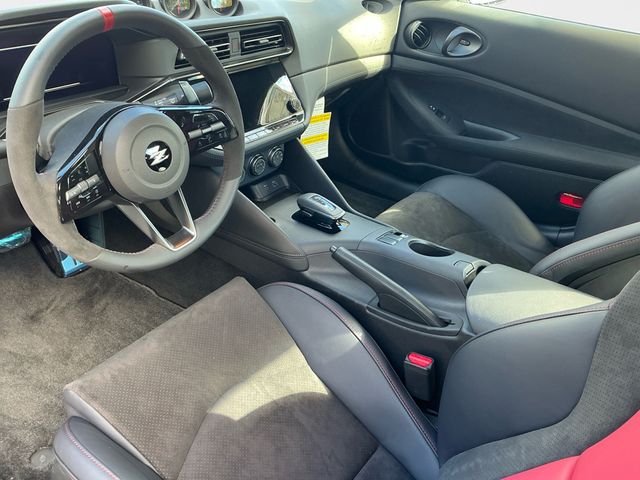 2025 Nissan Z NISMO - Photo 16