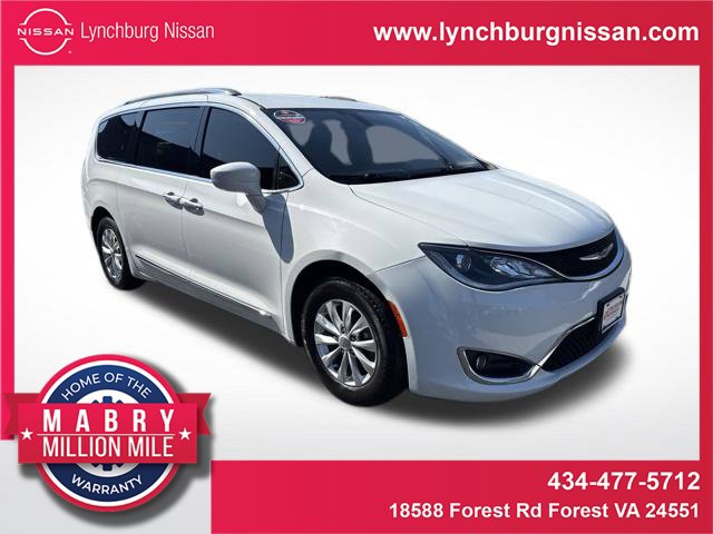Used 2019 Chrysler Pacifica Touring L with VIN 2C4RC1BG3KR609123 for sale in Forest, VA