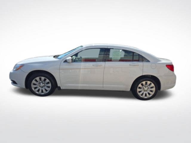 Used 2014 Chrysler 200 LX with VIN 1C3CCBABXEN123271 for sale in Forest, VA