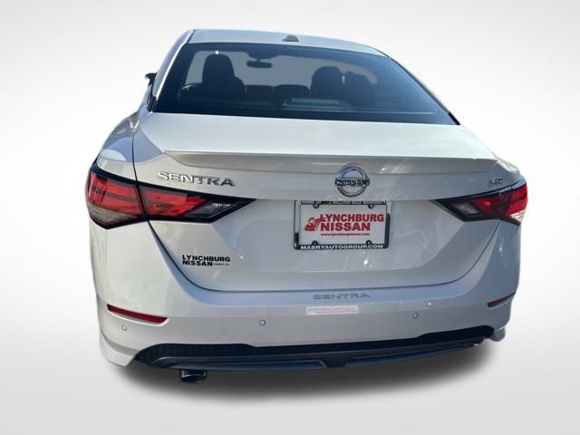 2022 Nissan Sentra SR photo 4