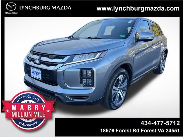 2024 Mitsubishi Outlander Sport SE's photo