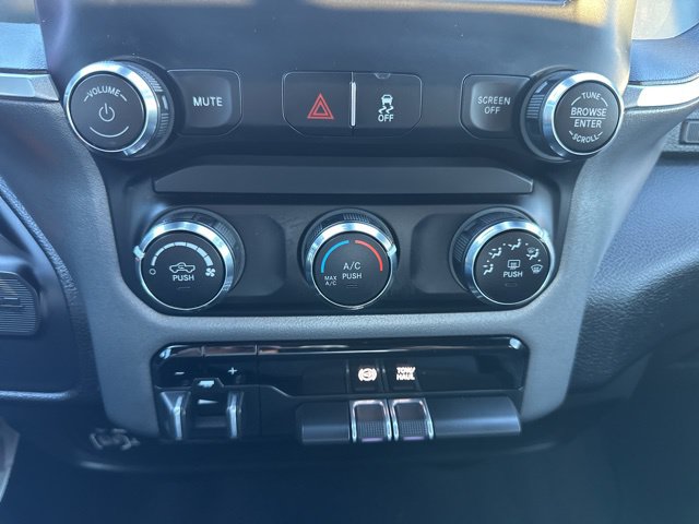 2024 RAM Ram 3500 Pickup Big Horn - Photo 20