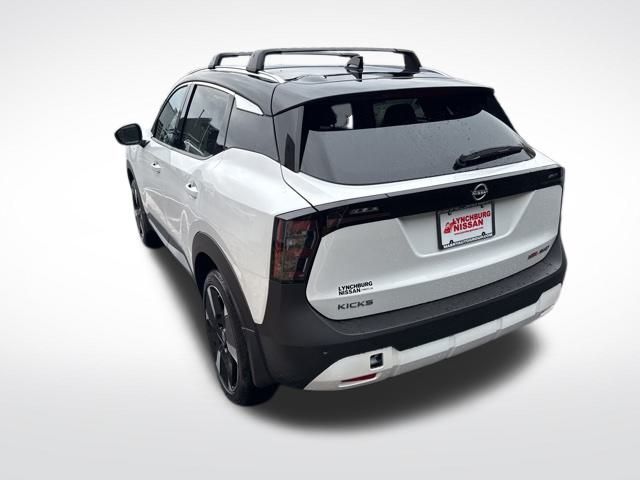 2026 Nissan Kicks SR photo 3